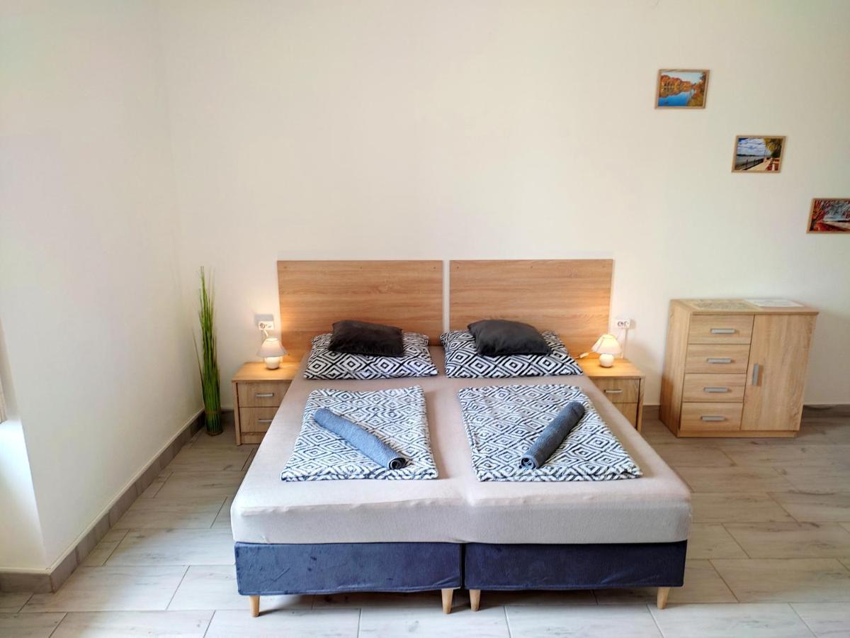 Panorama Apartman Vác Exterior foto